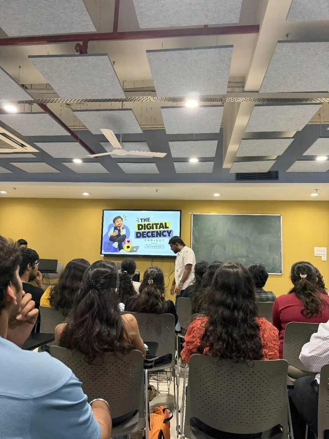 Social Media Etiquette Guest Lecture — photo 1