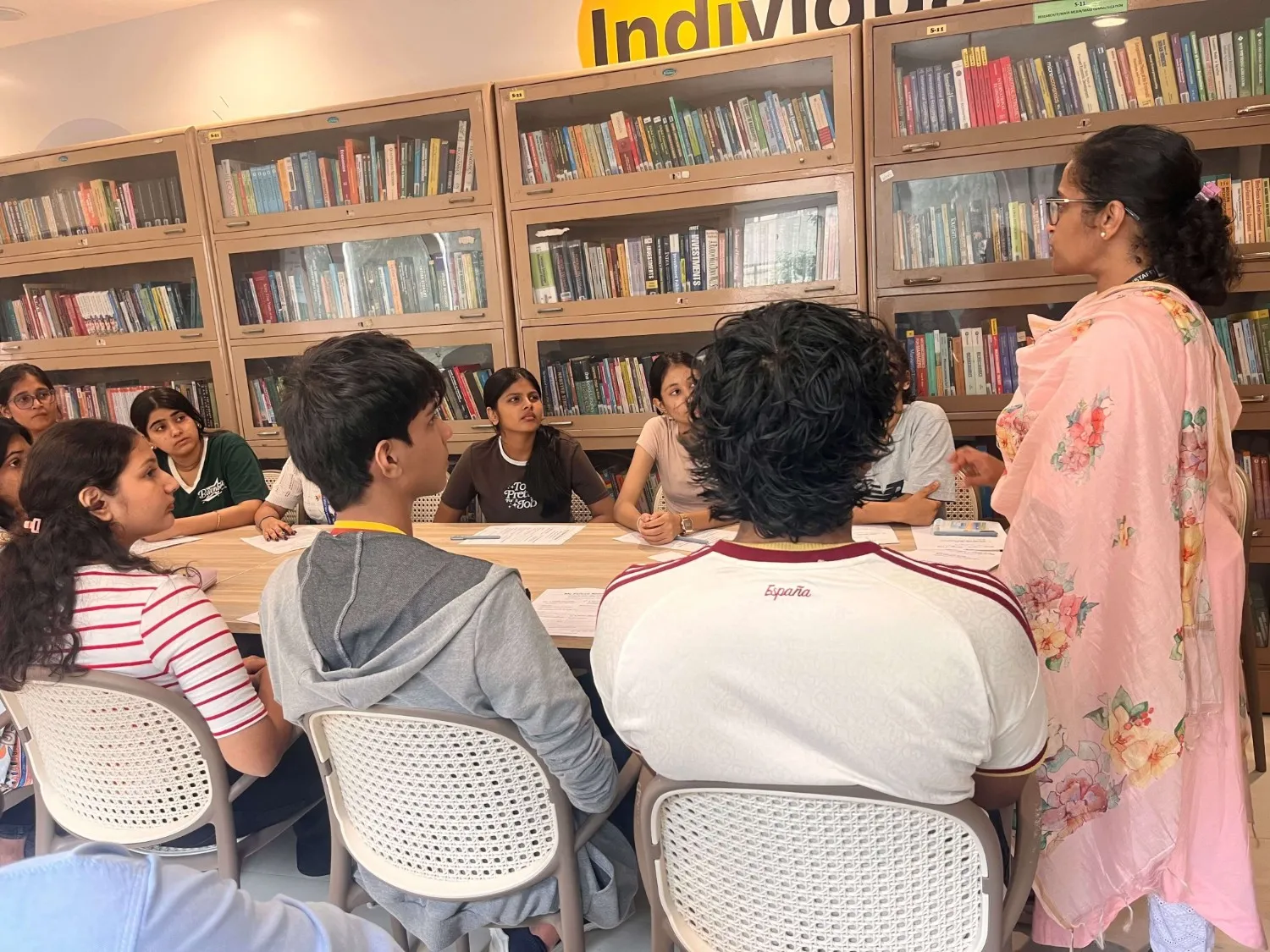 Book Talk 2026 — photo 2