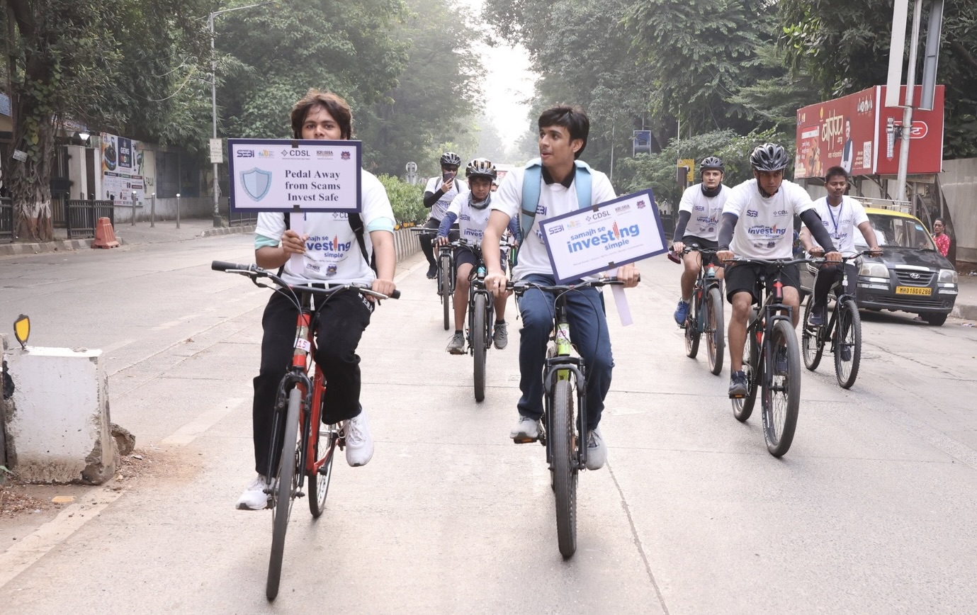 Hinduja College Students Pedal for Investor Awareness