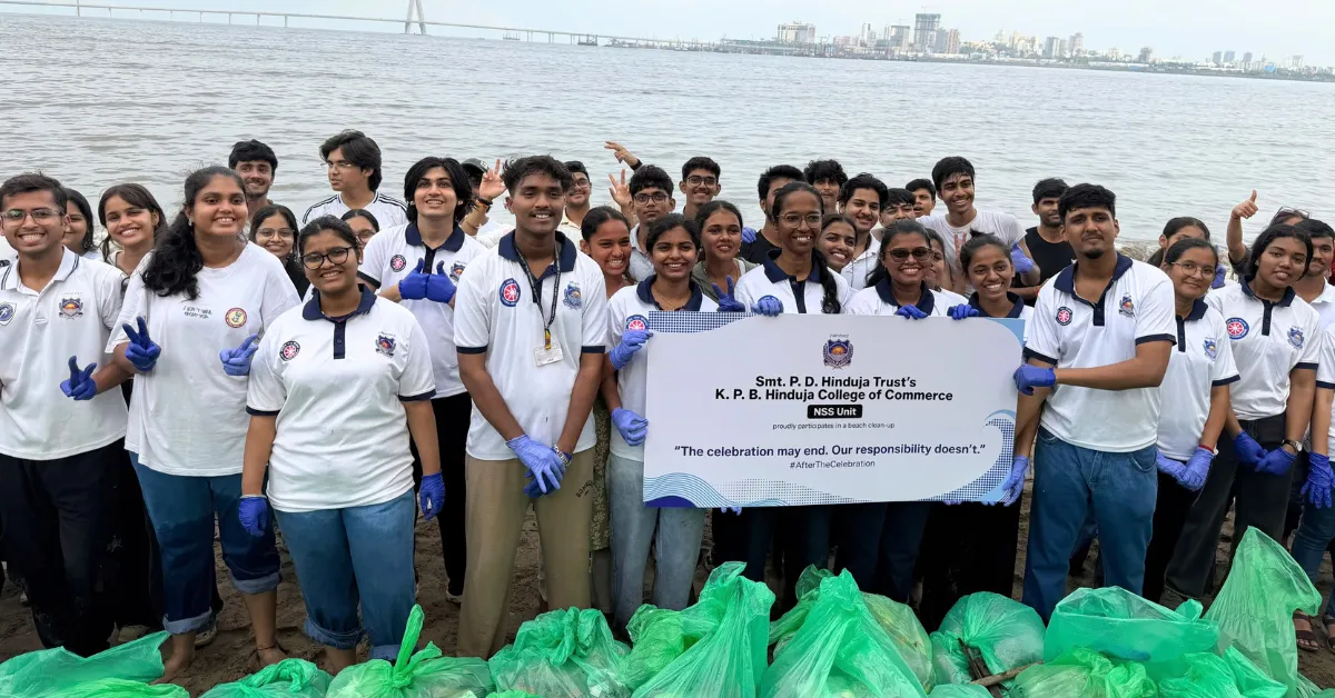 Hinduja College Students Lead Beach Clean-Up After Ganeshotsav